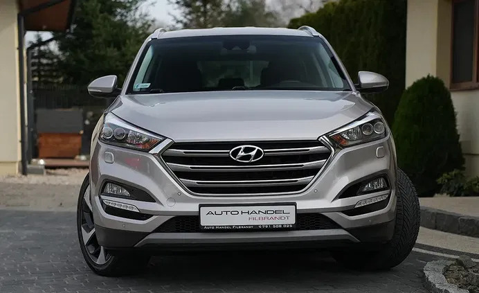 hyundai tucson Hyundai Tucson cena 77900 przebieg: 139000, rok produkcji 2017 z Świnoujście